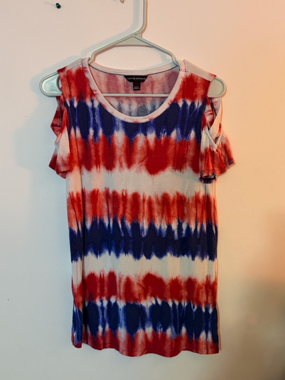 Rock & Republic Red, Blue & White Tie-Dye Cold-Shoulder Tee